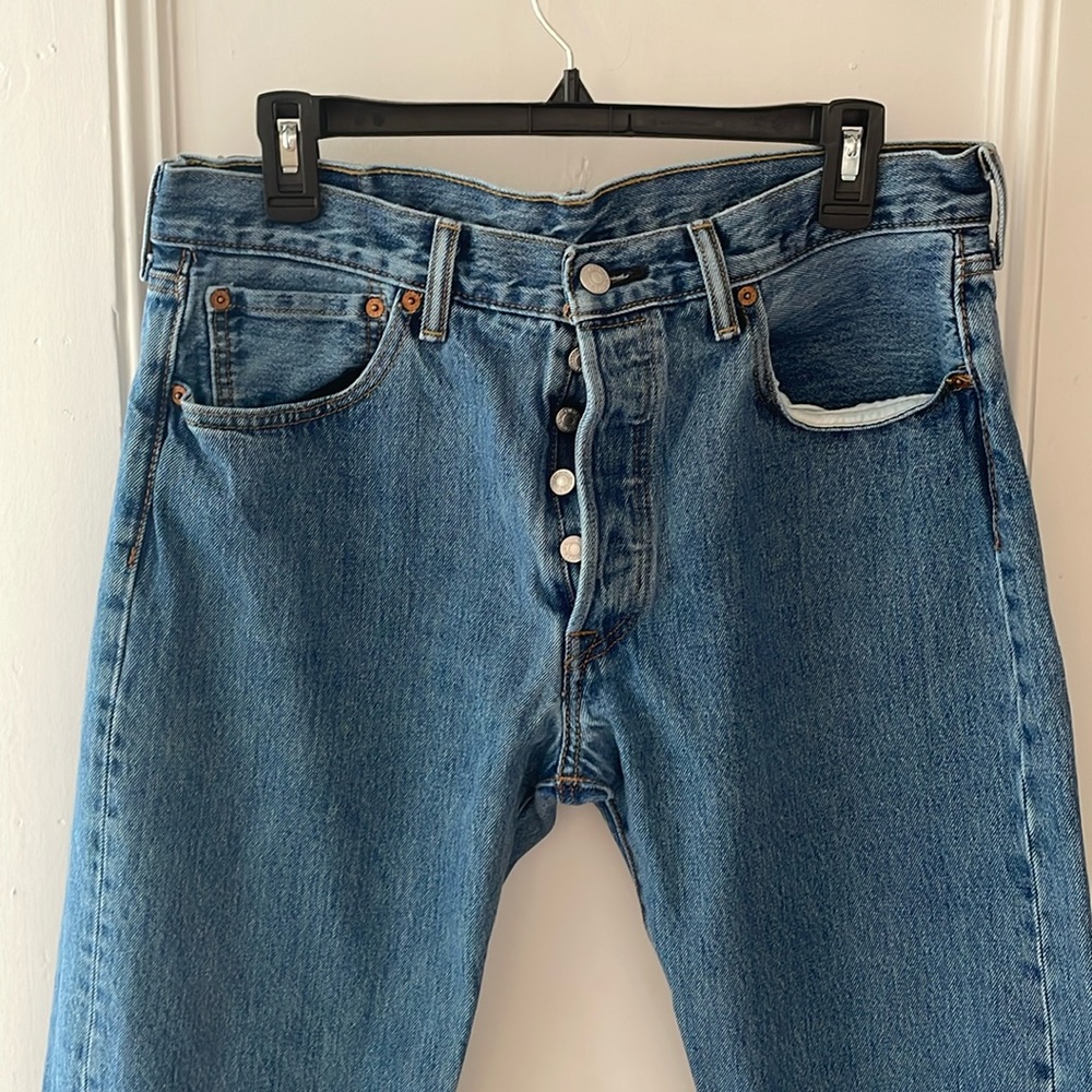 Men’s Levi 501 straight jeans